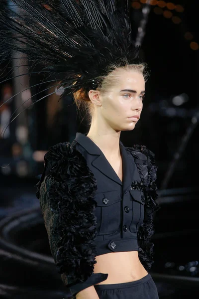 Look 94